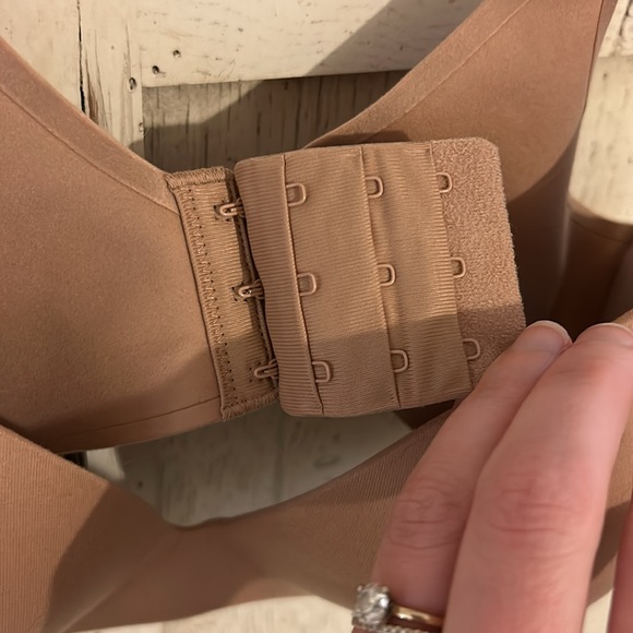 NWT Ambrielle super soft t-shirt bra - Picture 4 of 5